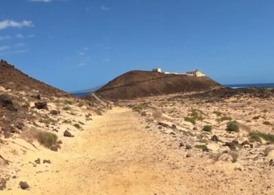 Randonnée guidée sur l'île de Lobos – Phare de Martiño